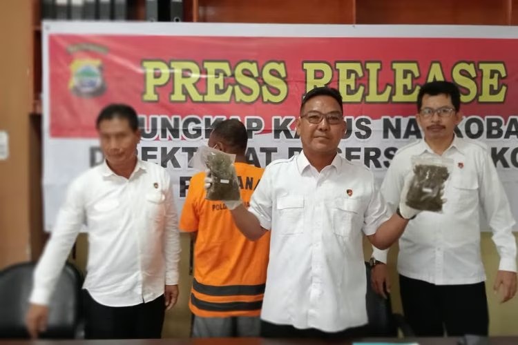 Ganja dari Papua Nugini
