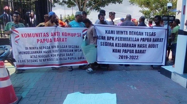Komunitas Anti Korupsi Papua Barat