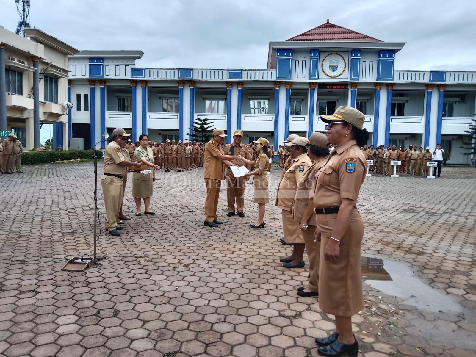 346 ASN Kabupaten Manokwari Terima SK Kenaikan Pangkat Periode April ...