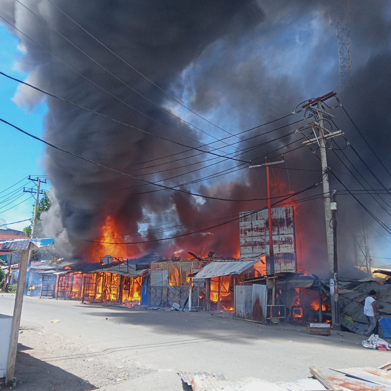 Pasar Wosi Terbakar